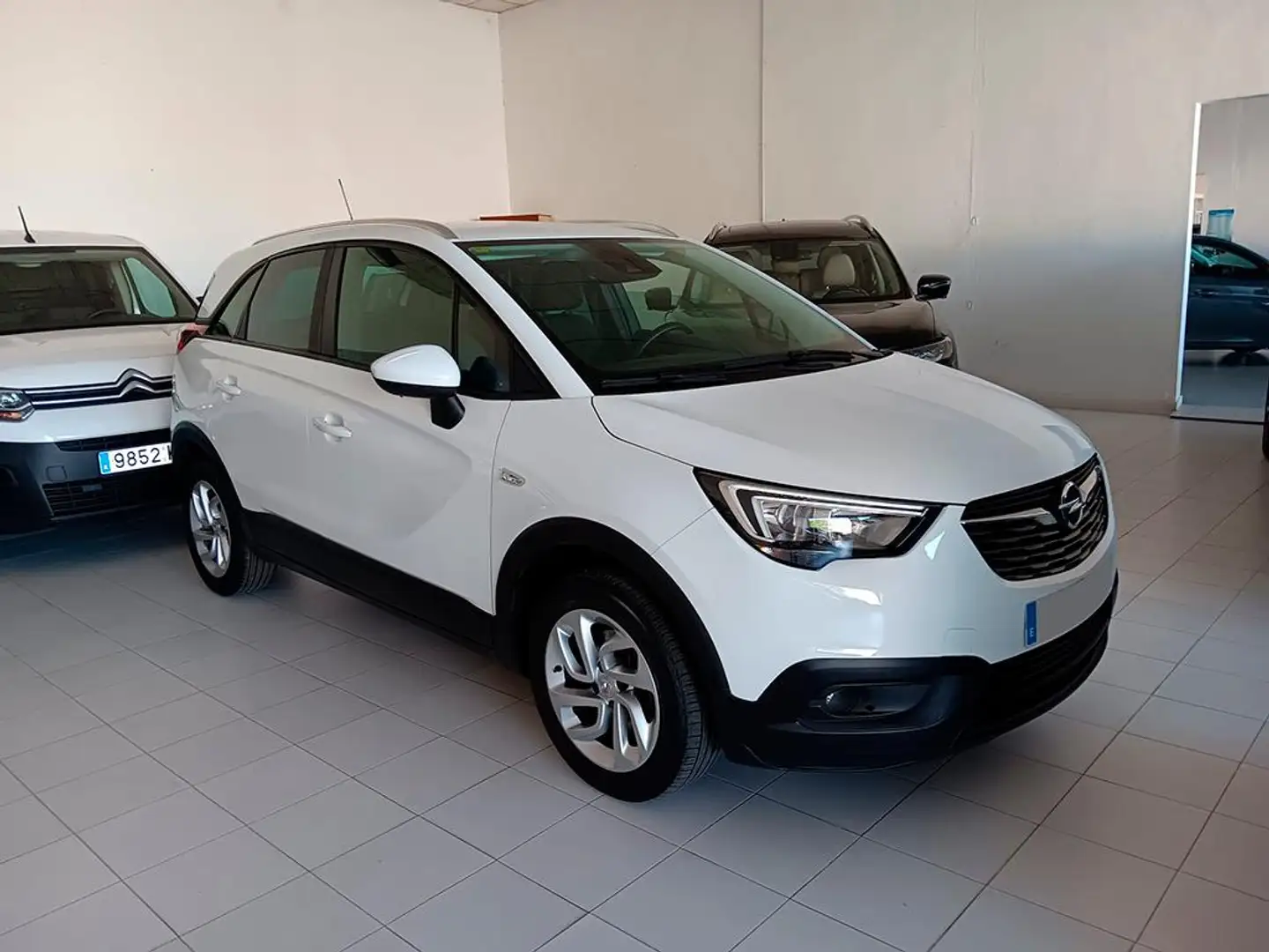 Opel Crossland SEL 1.2T MT5 S/S Blanc - 1