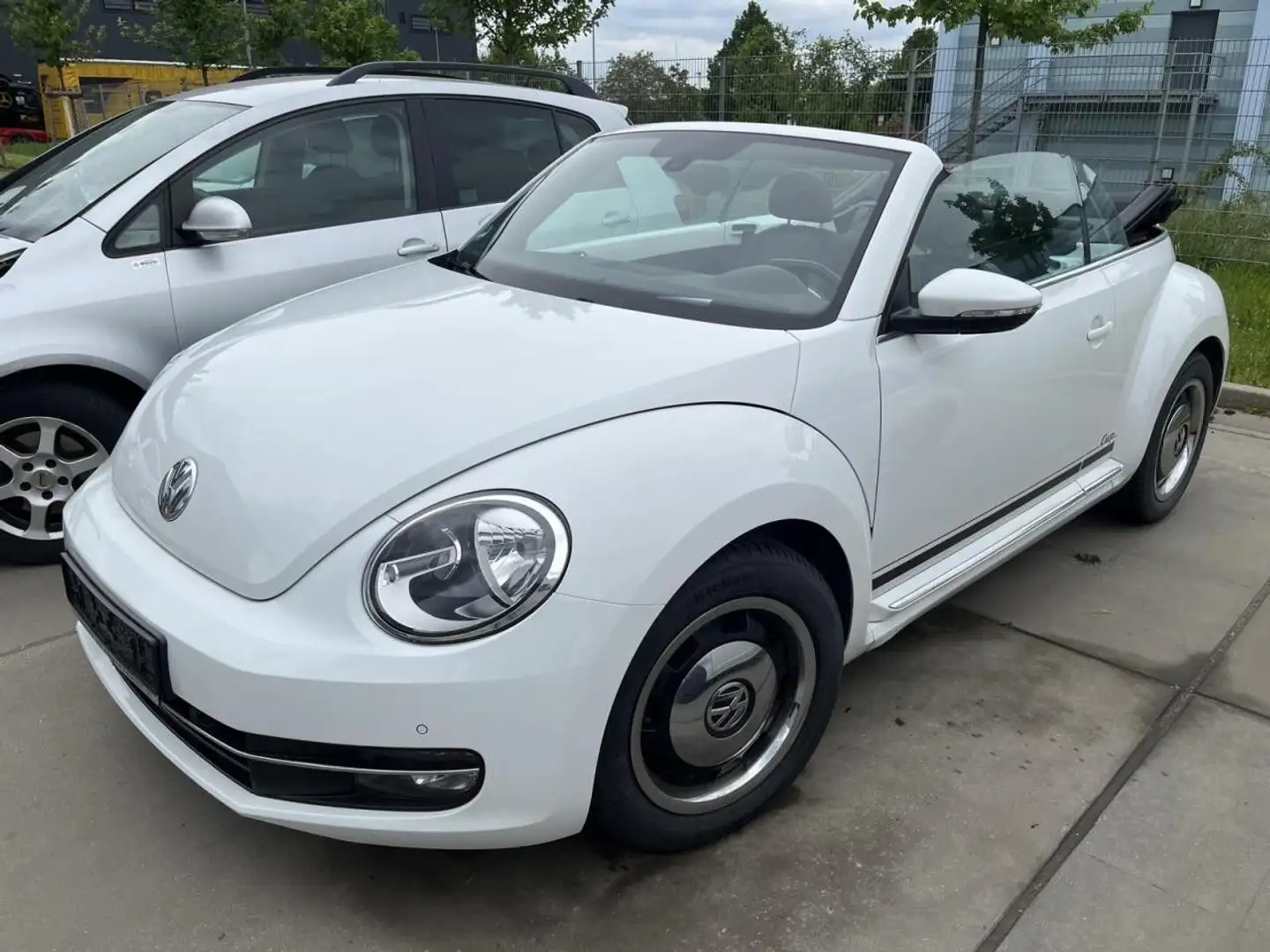 Volkswagen Beetle Cabrio 1,2 TSI CUP Sitzheizung Climatronic Alb - 2
