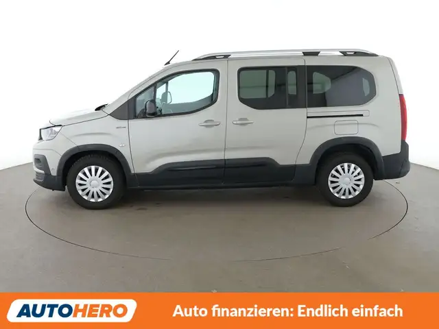 Peugeot Rifter view 3