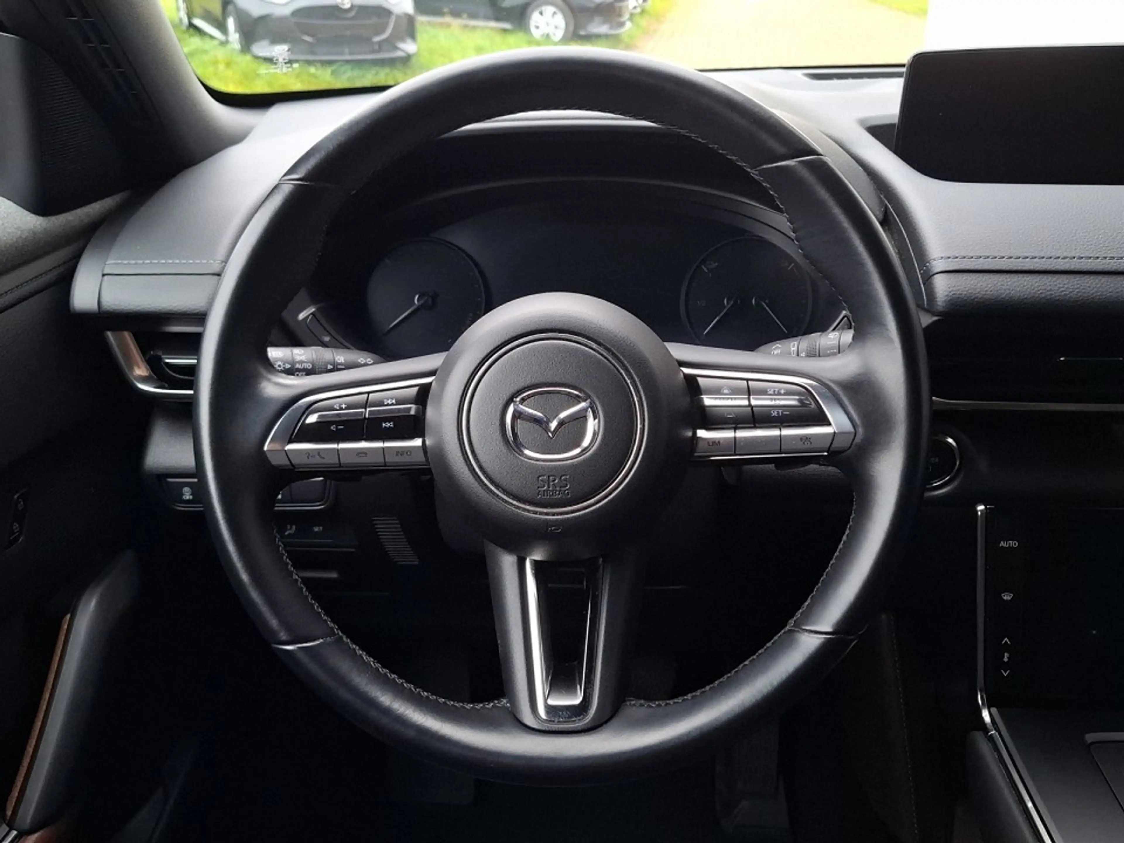 Mazda MX-30 2022 e-SKYACTIV EV ADVANTAGE IV — photo 6