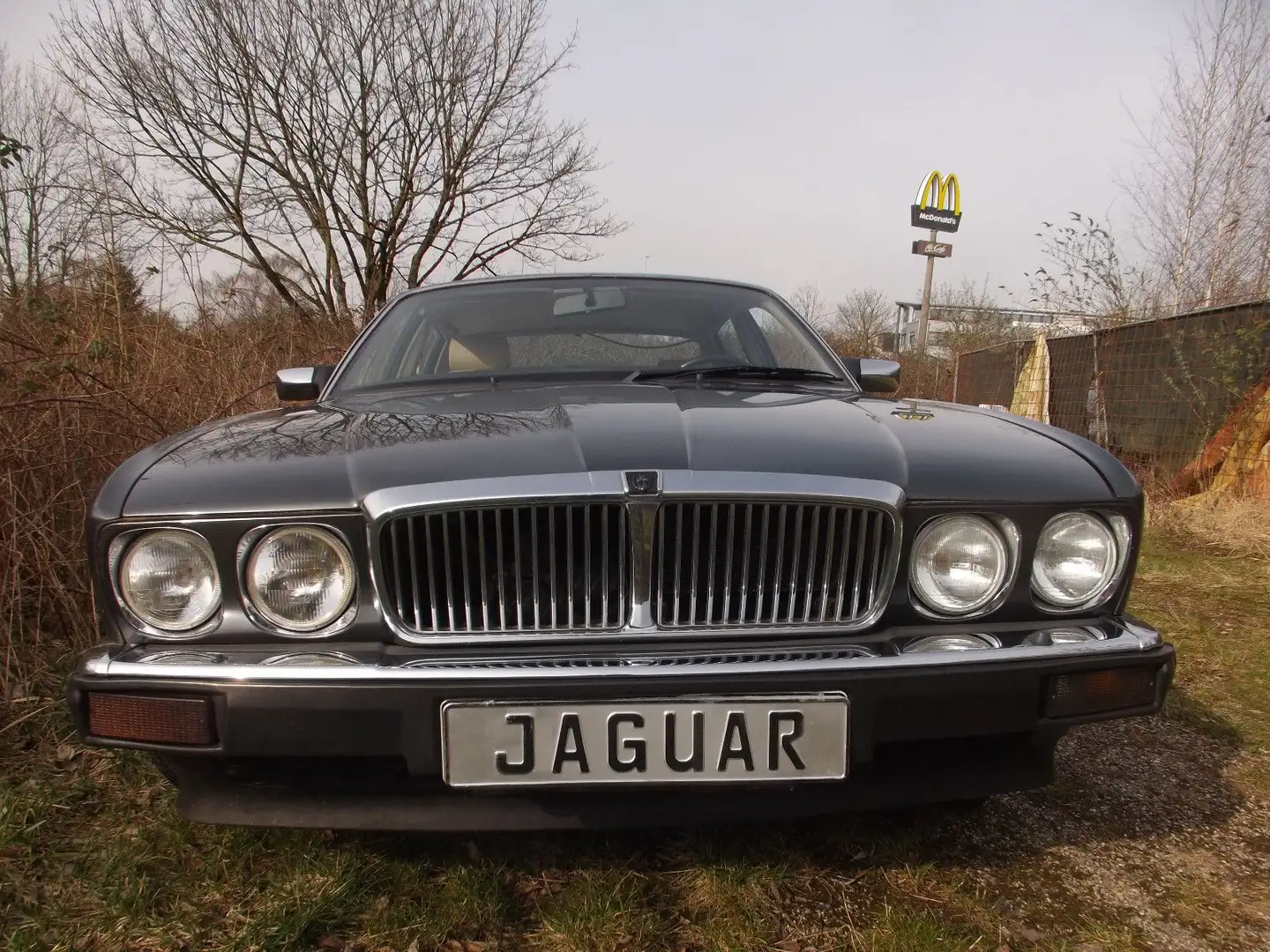 Jaguar XJ40 ein echter Oldtimer (!) vom Allerfeinsten! Коричневий - 2