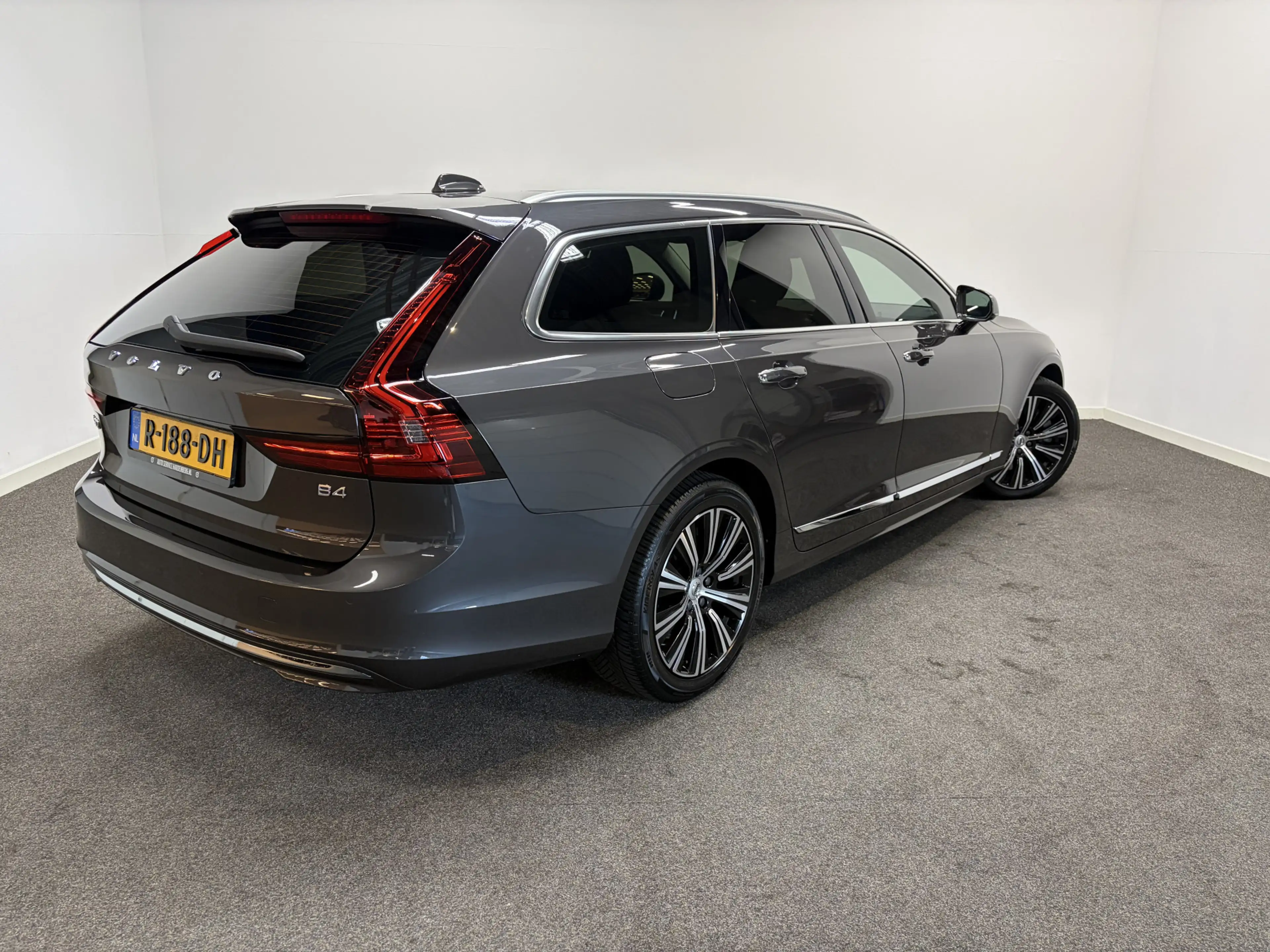 Volvo V90 2.0 B4 200pk AUT8 Inscription Trekhaak 2000kg/ Pan — photo 17