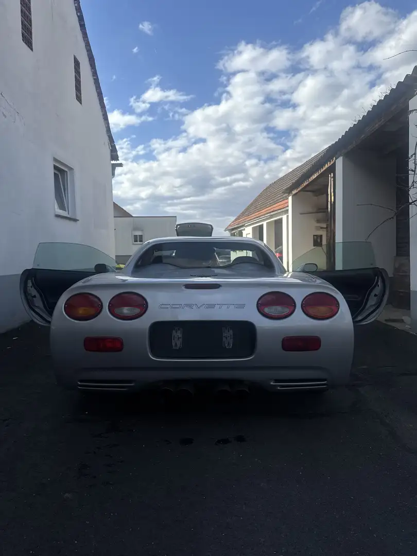 Chevrolet Corvette C5 Targa - 2