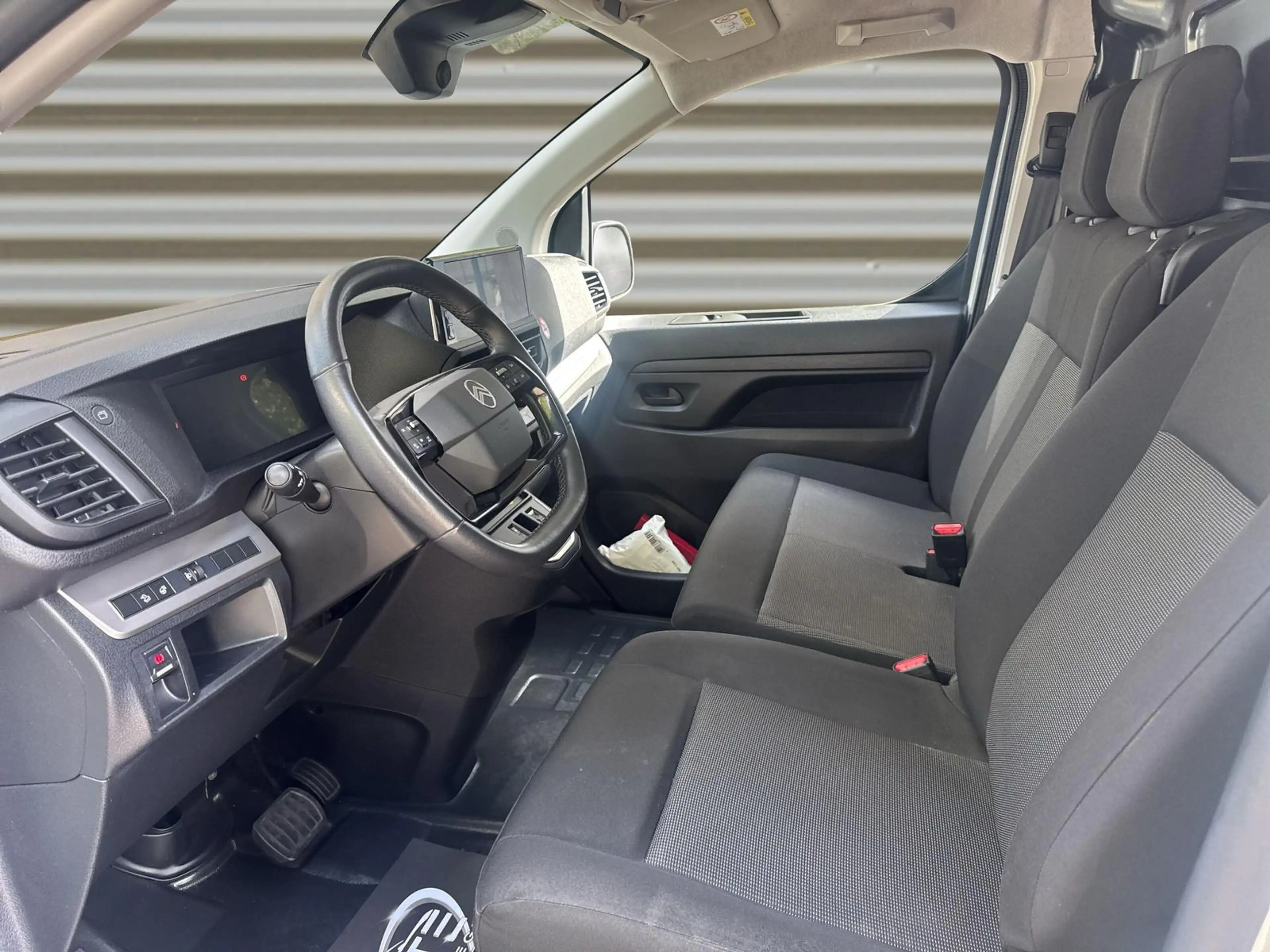 Citroen Jumpy 2.0 Blue-HDI FAP — photo 11