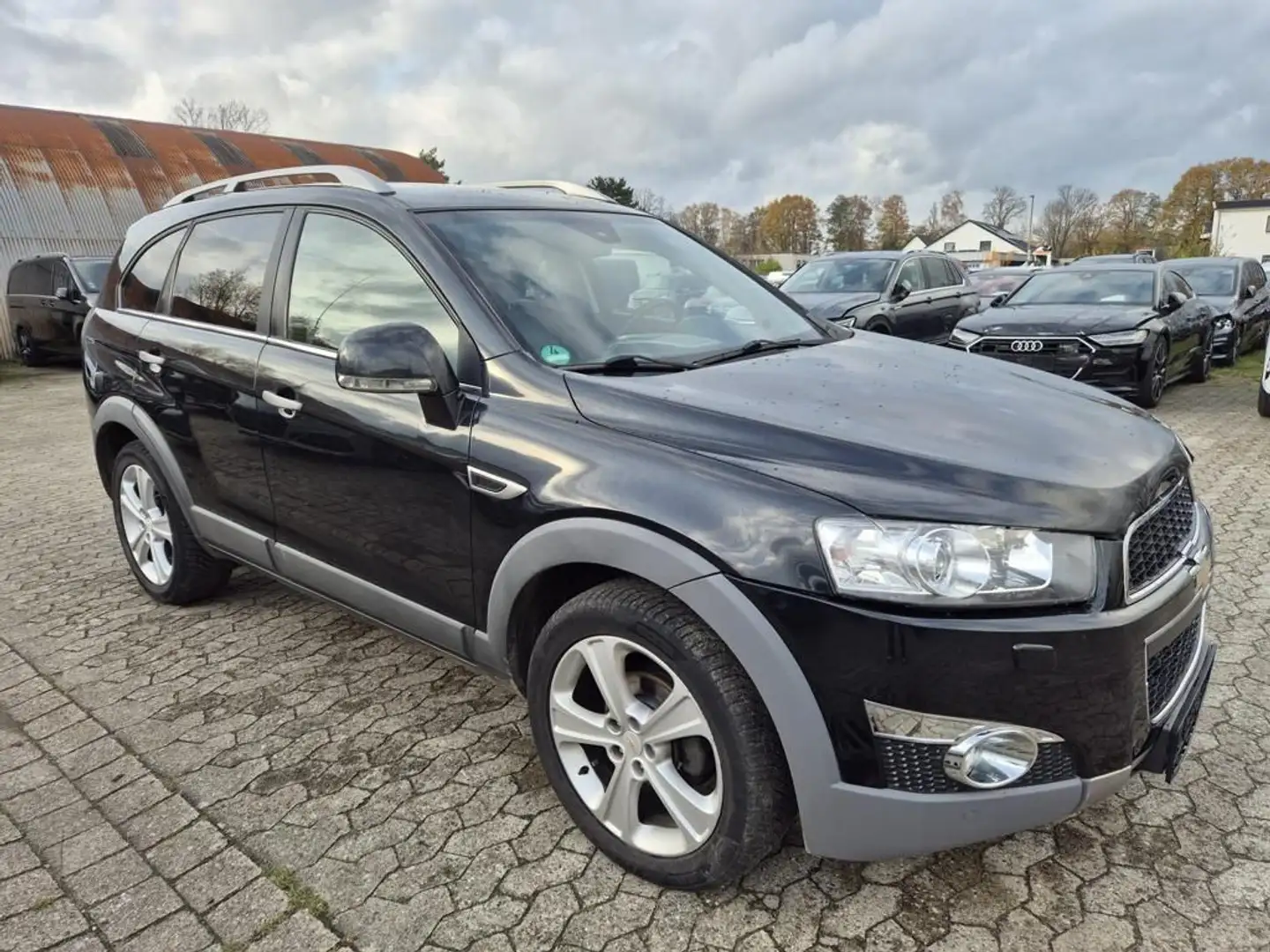 Chevrolet Captiva 2.2 D LTZ 4WD Automatik *7Stz*Leder*SD* Schwarz - 2