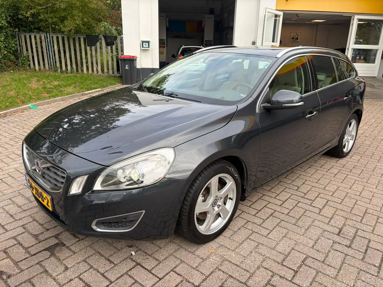 Volvo V60