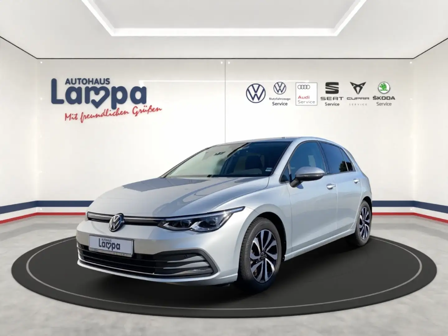 Volkswagen Golf VIII Active 1.5TSI 6-Gang AHK,SHZ,RFK,DAB+,LED Plateado - 1