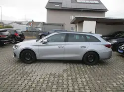 Seat Leon 2.0 TDI NAVI LEDER KAMERA LED SPURH ACC PDC
