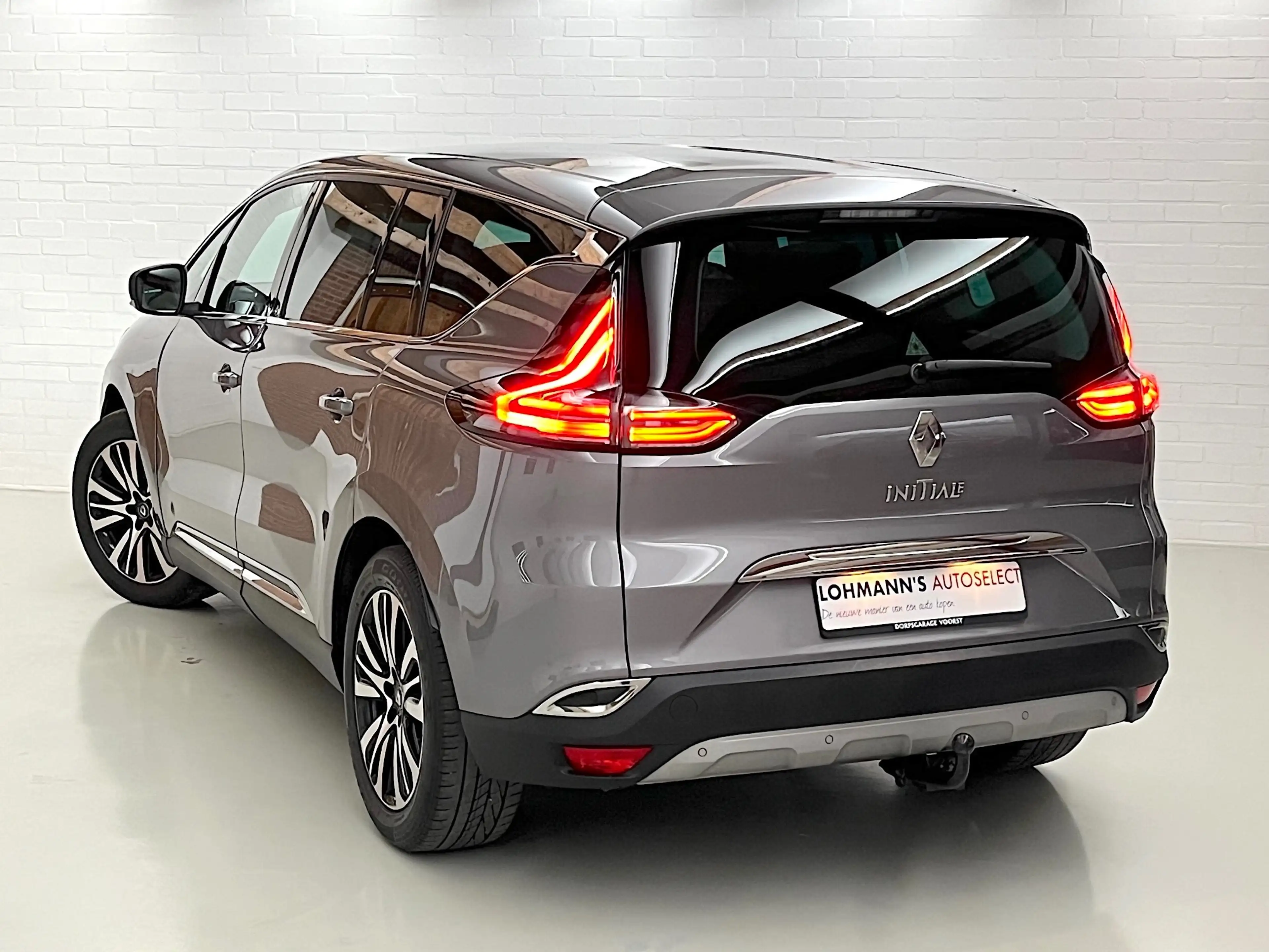 Renault Espace Initiale Paris 7-pers. Aut. 4Control Panorama Massage Parkassist Trekh. — photo 2