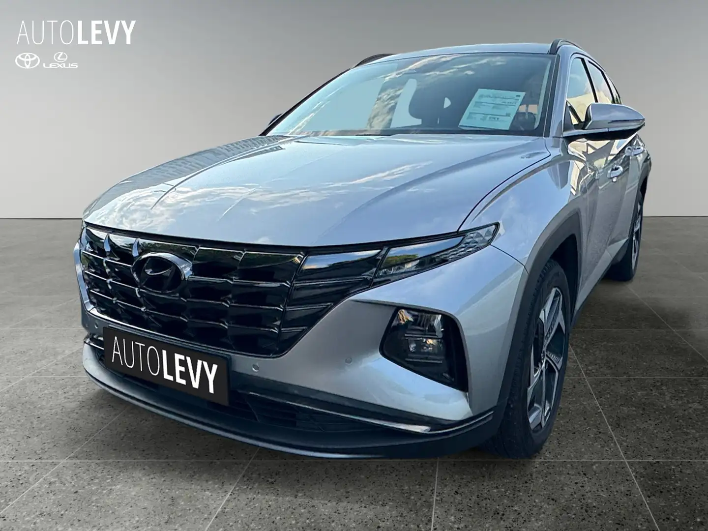 Hyundai TUCSON 1.6 T-GDI Trend 2xKlima ACC AUT LM Zilver - 2