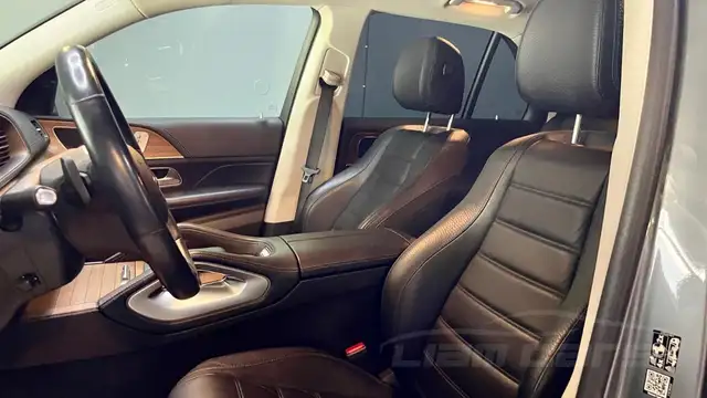 Mercedes-Benz Gle view 9