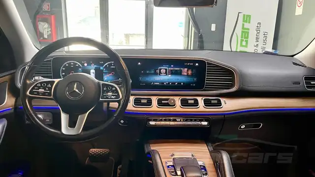 Mercedes-Benz Gle view 11
