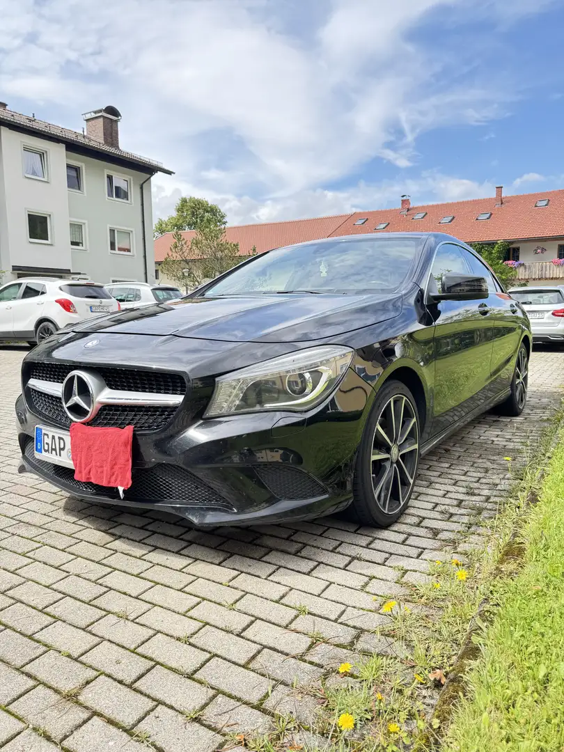 Mercedes-Benz CLA 200 4-Matic Amg line 8fach bereift Schwarz - 2