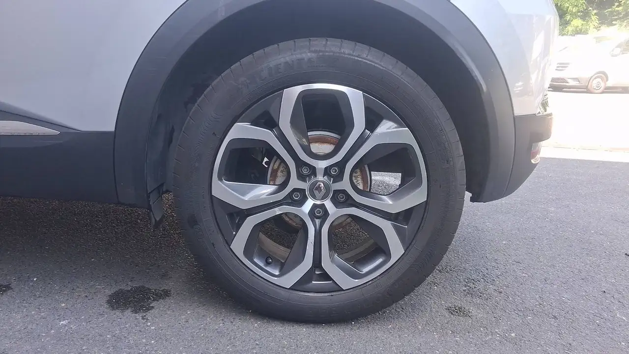 Renault Captur — photo 19