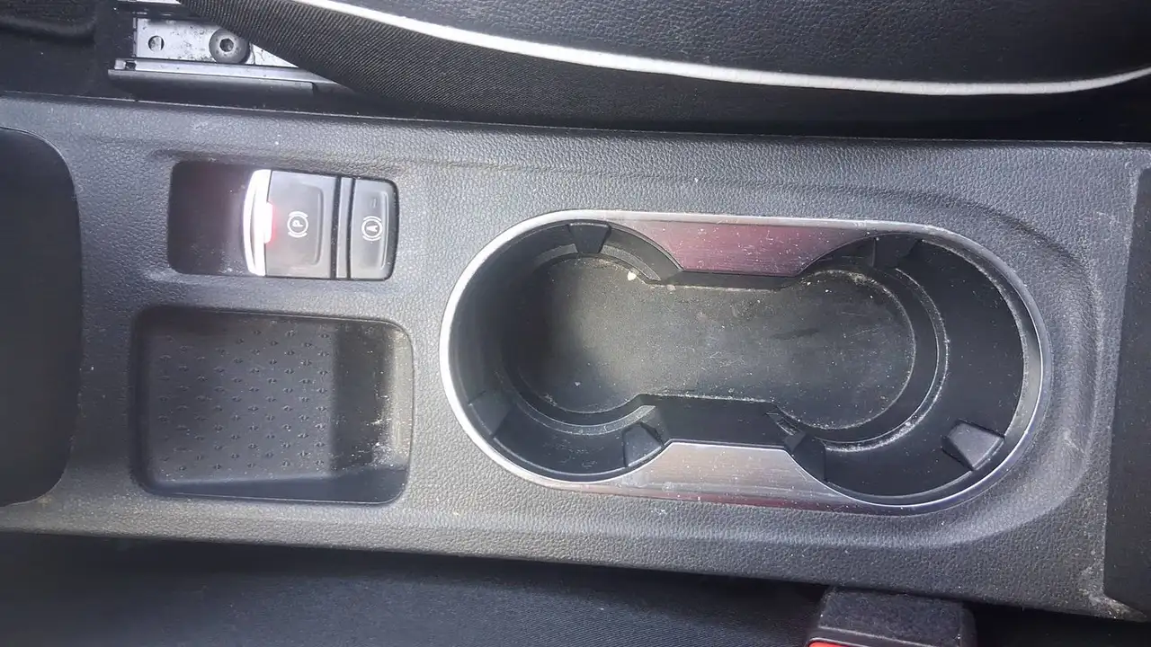 Renault Captur — photo 29
