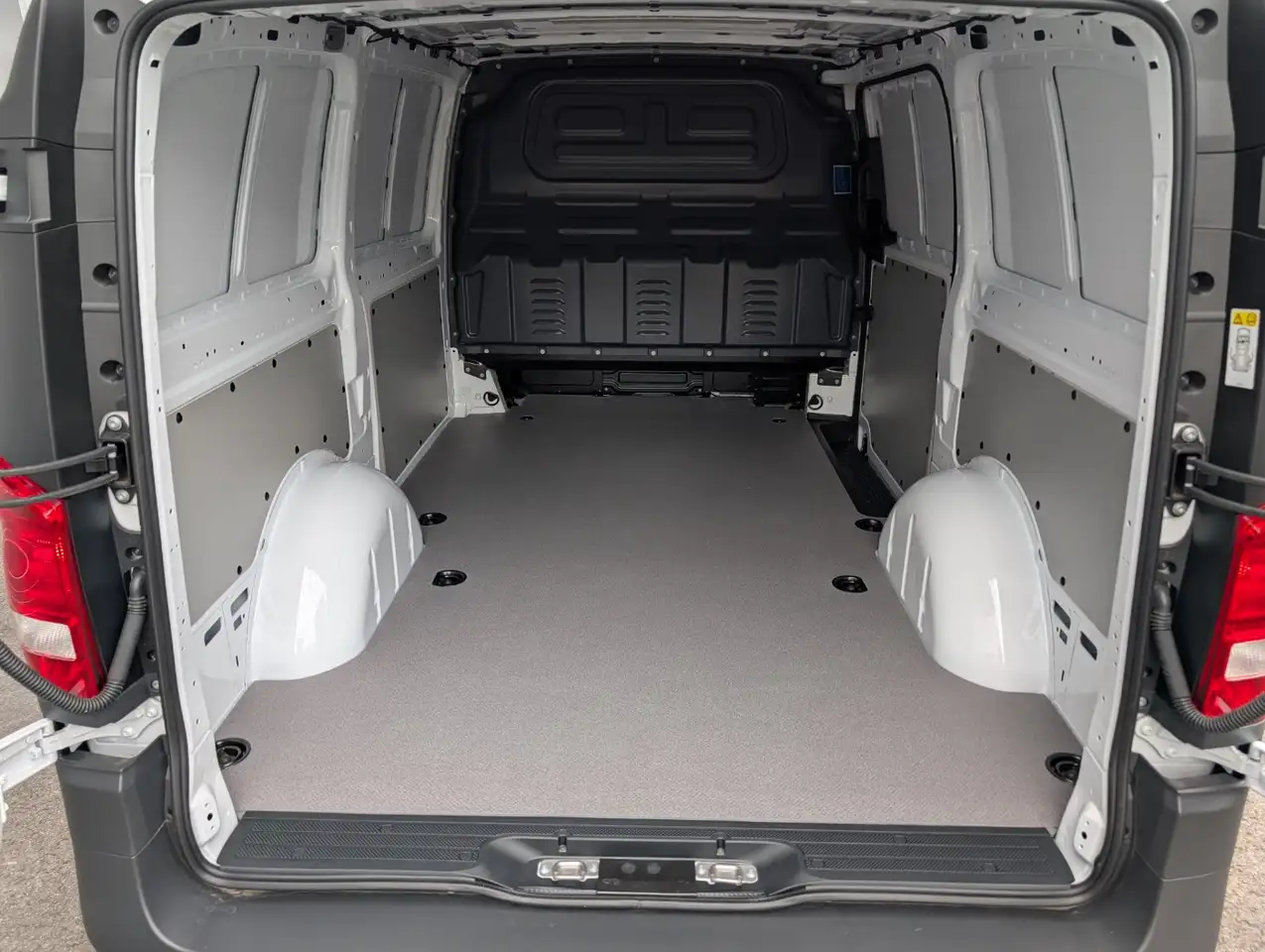 Mercedes-Benz Vito e Kasten Lang DAB Shz MBUX PTS, миниатюра 22