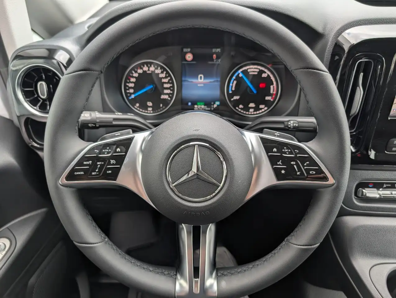 Mercedes-Benz Vito e Kasten Lang DAB Shz MBUX PTS, миниатюра 15