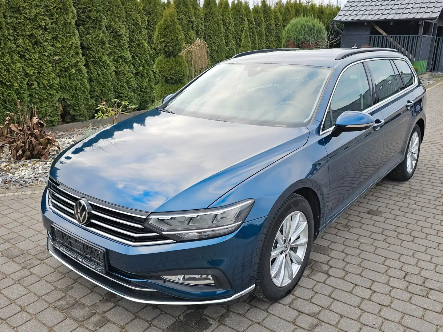 Volkswagen Passat Variant Business Bleu - 1