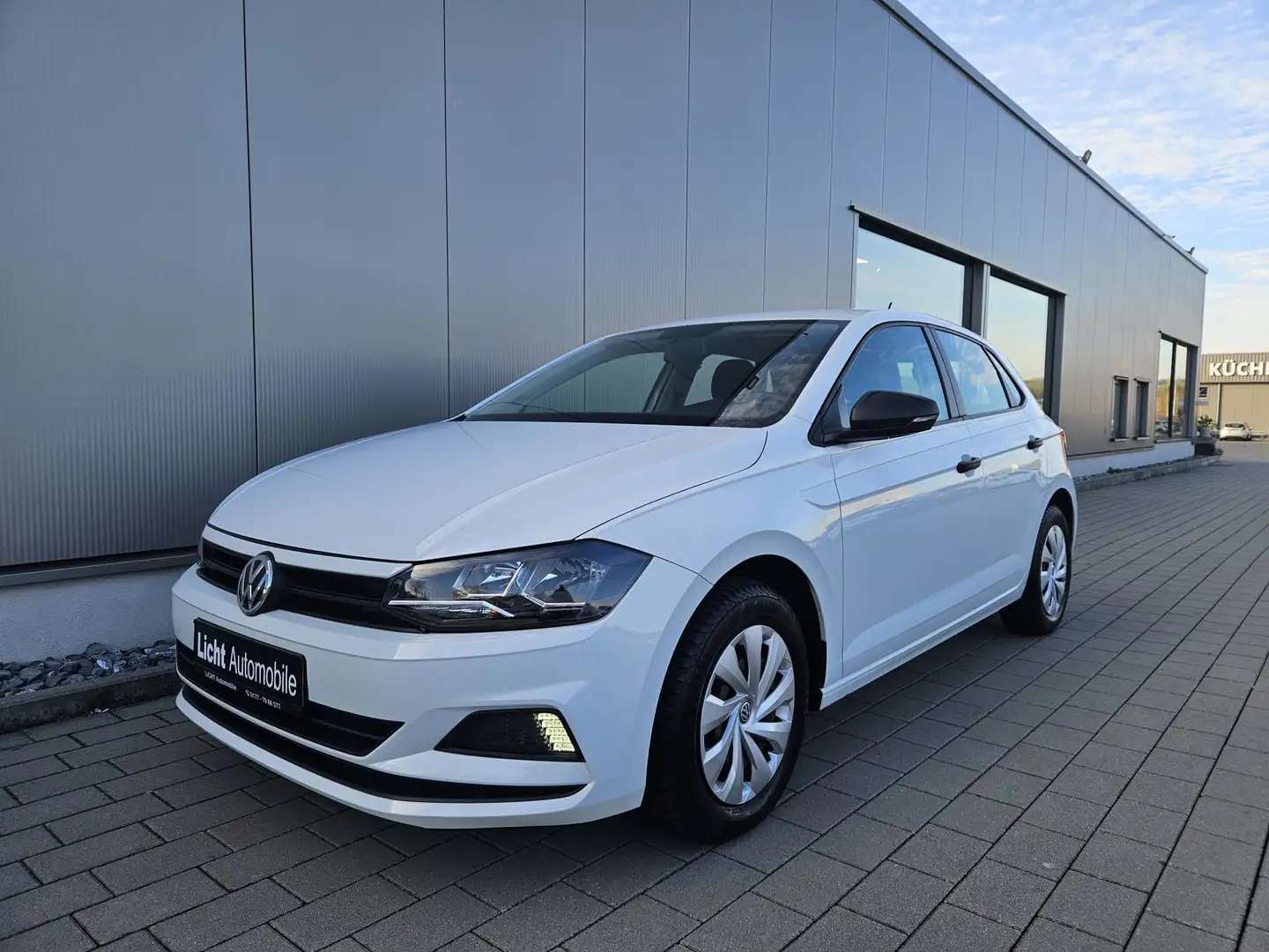 Volkswagen Polo Trendline/Scheckheftgepflegt/Navi/Klima/Tempomat Weiß - 1