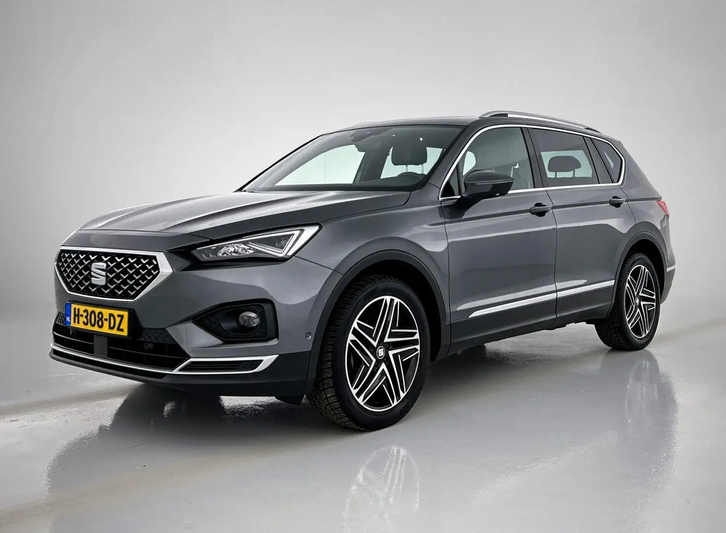 SEAT Tarraco 1.5 TSI Xcellence Limited Edition (PANORAMADAK, TR Grijs - 1