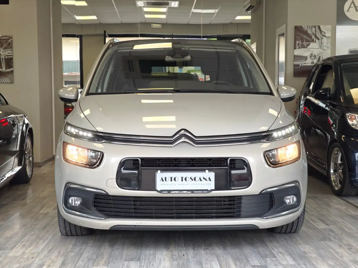 Citroen Grand C4 Picasso C4 Grand Picasso II 2017 1.6 bluehdi Shine s Beige - 2
