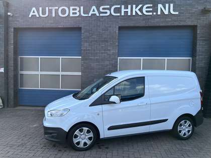Ford Transit Courier airco, cuisecontrol, 4 nieuwe banden 1.5 TDCI Tren
