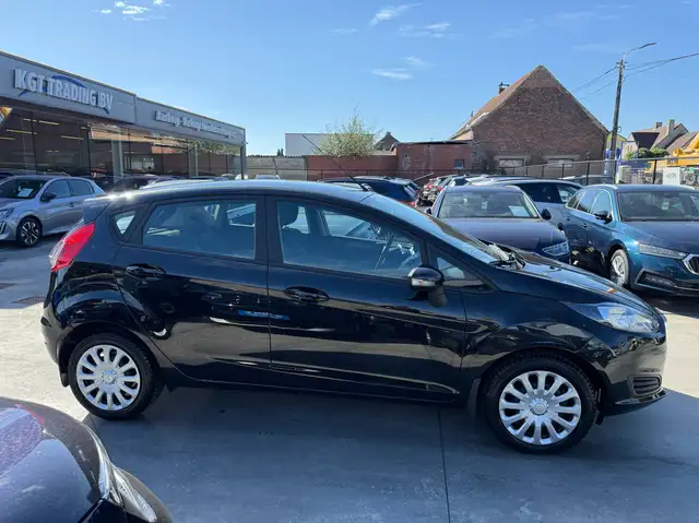 Ford Fiesta view 4