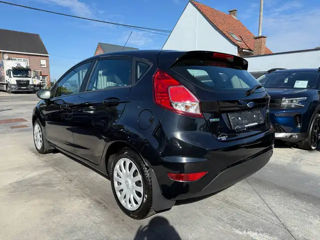 Ford Fiesta view 7