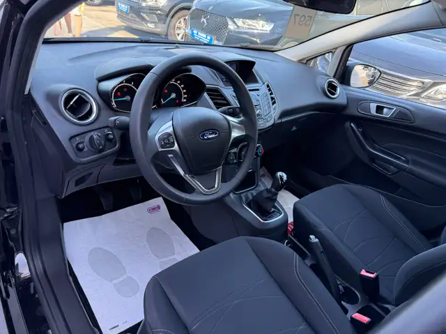 Ford Fiesta view 13