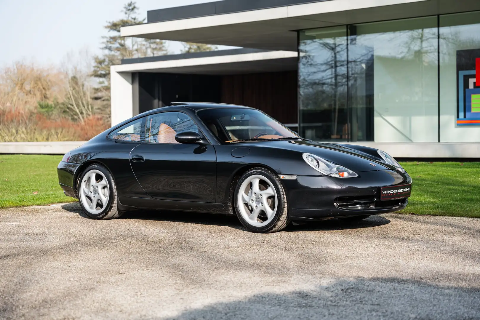Porsche 996 MILLENIUM EDITION/ONLY 32 000 KM/COLLECTOR ITEM Mauve - 1