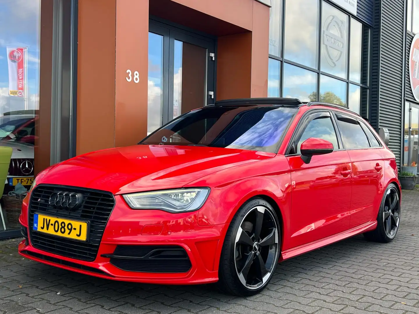 Audi A3 Sportback 1.4 e-tron S-Line Panoramadak|Stoelverw. Rot - 1