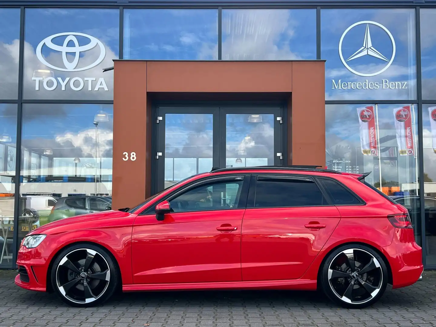 Audi A3 Sportback 1.4 e-tron S-Line Panoramadak|Stoelverw. Rot - 2