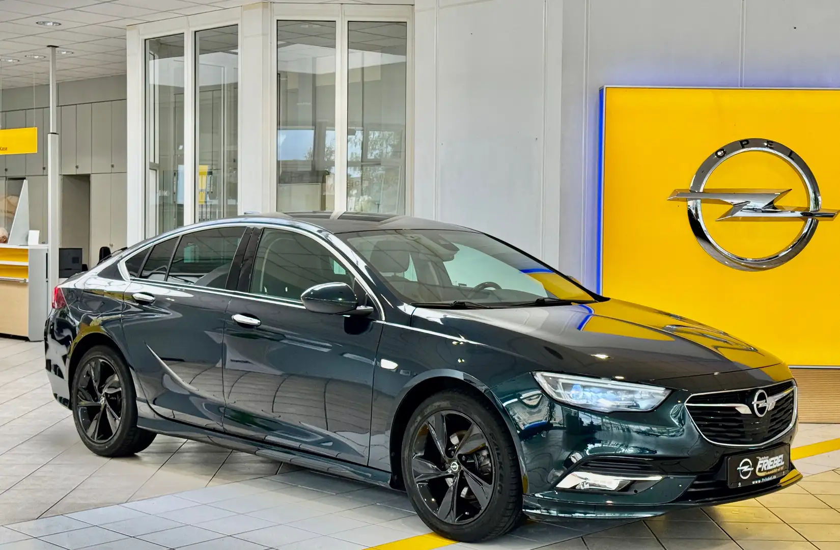 Opel Insignia Exclusive/AT/Navi/Klimaaut/Kamera/LED-Matrix Grün - 1