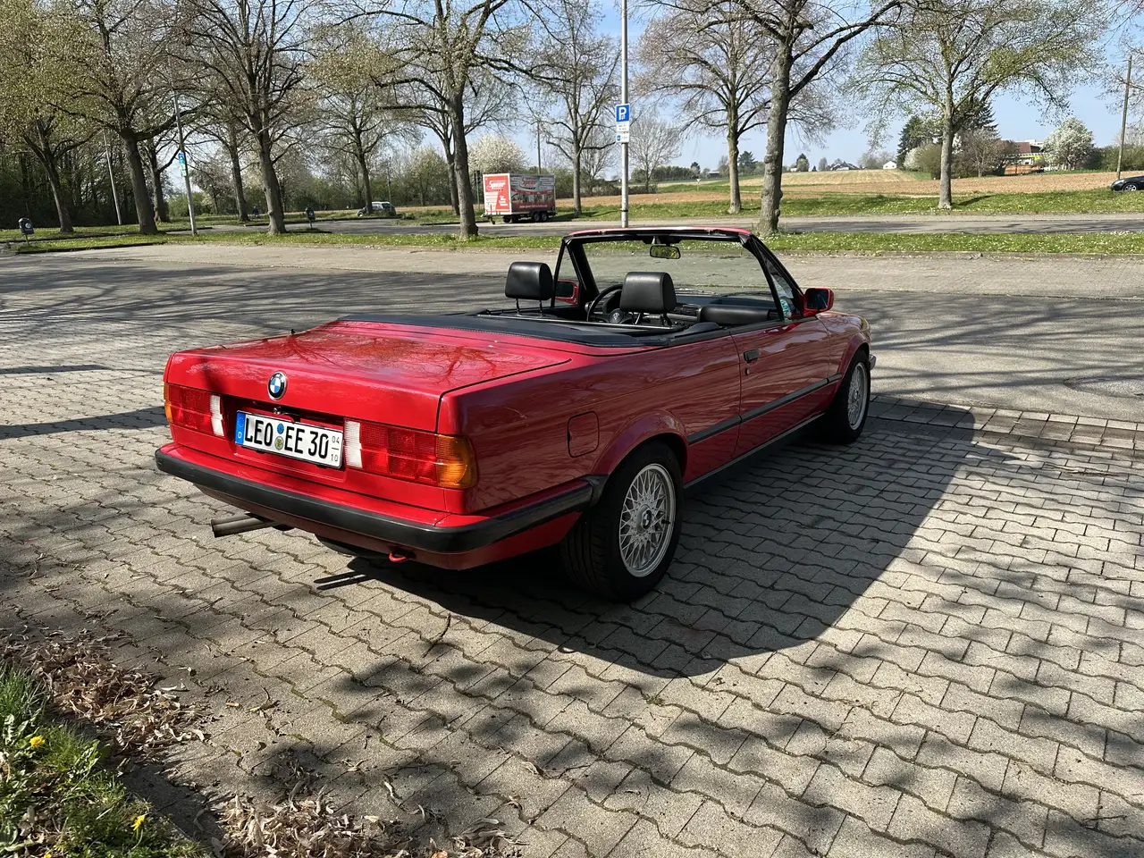 BMW 320i, foto 7
