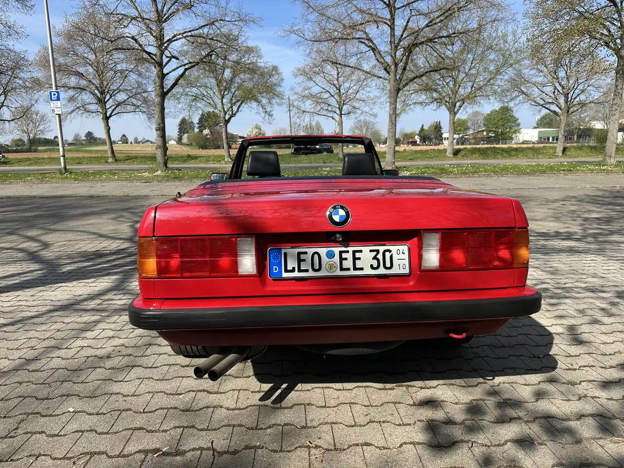 BMW 320i, foto 6
