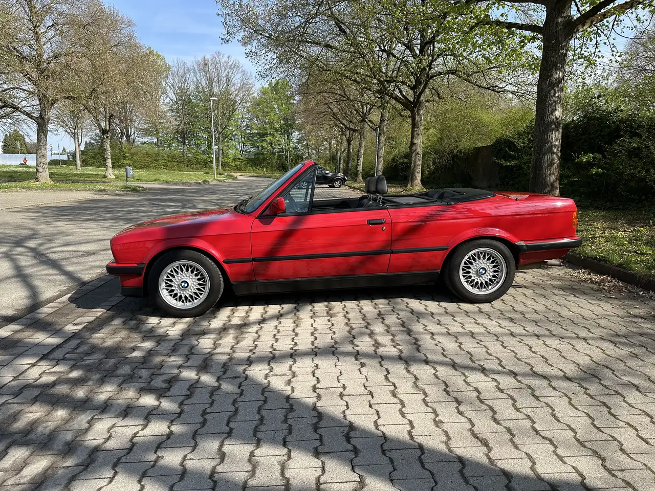 BMW 320i, foto 4
