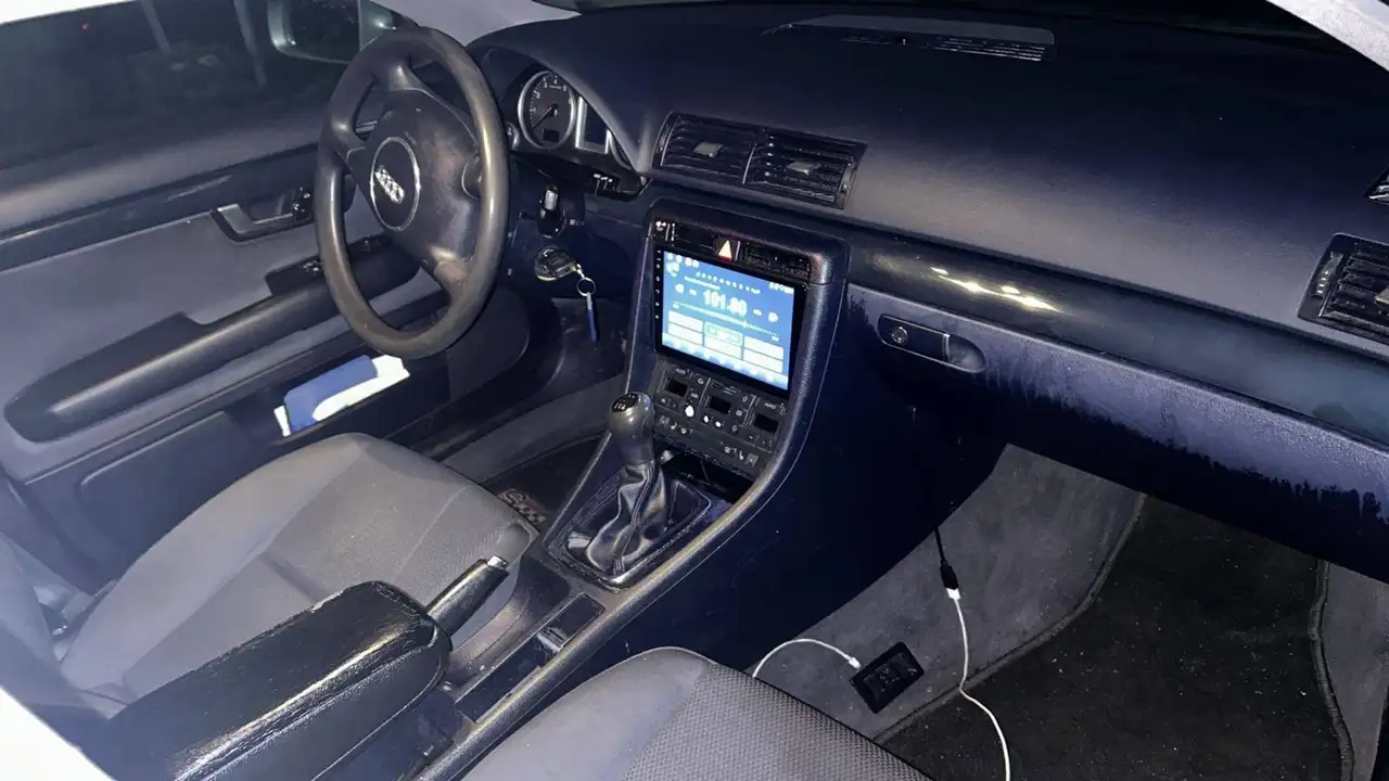 Audi A4 2.0, foto 3