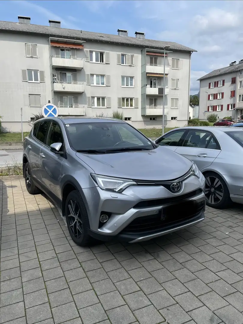 Toyota RAV 4 RAV4 2,0 D-4D Active 2WD Grau - 1