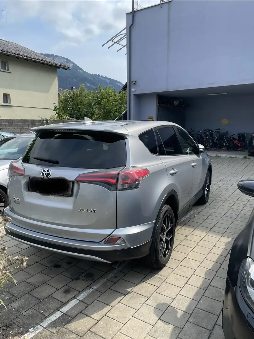 Toyota RAV 4 RAV4 2,0 D-4D Active 2WD Grau - 2