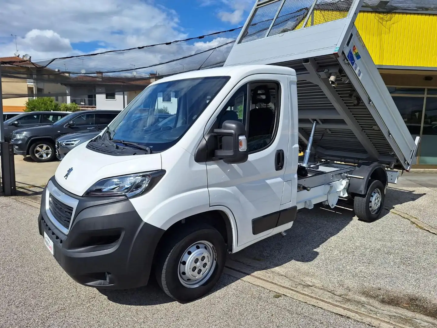Peugeot Boxer 335 2.0 BlueHDi 130CV PL Cassonato Ribaltabile Tri Bianco - 1