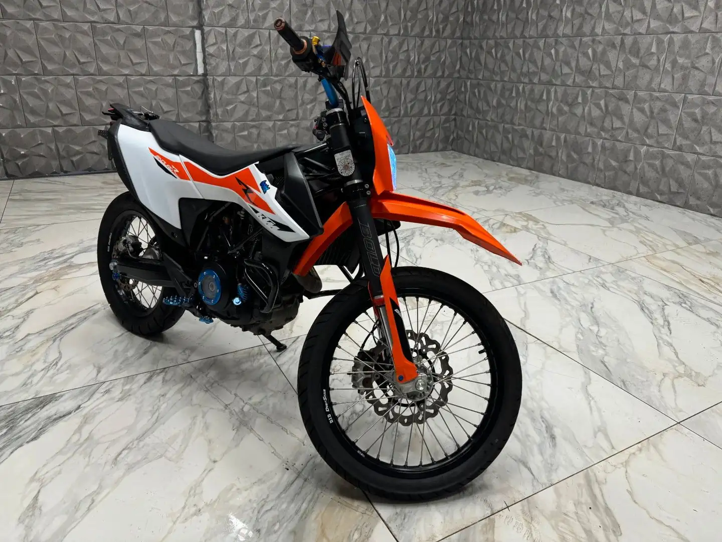 KTM 690 Enduro R Bianco - 2