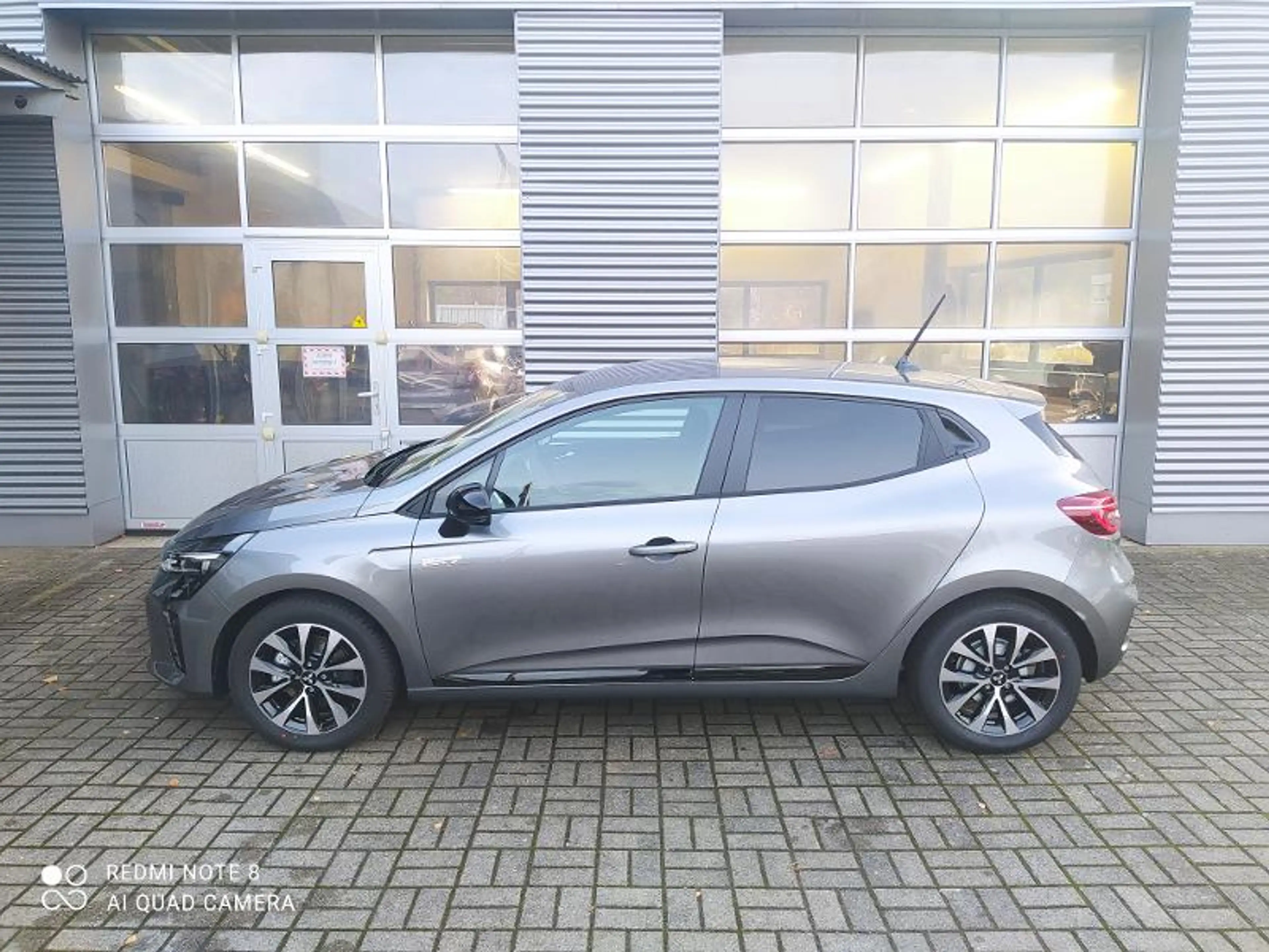 Mitsubishi Colt PLUS 1.6 Hybrid — photo 3