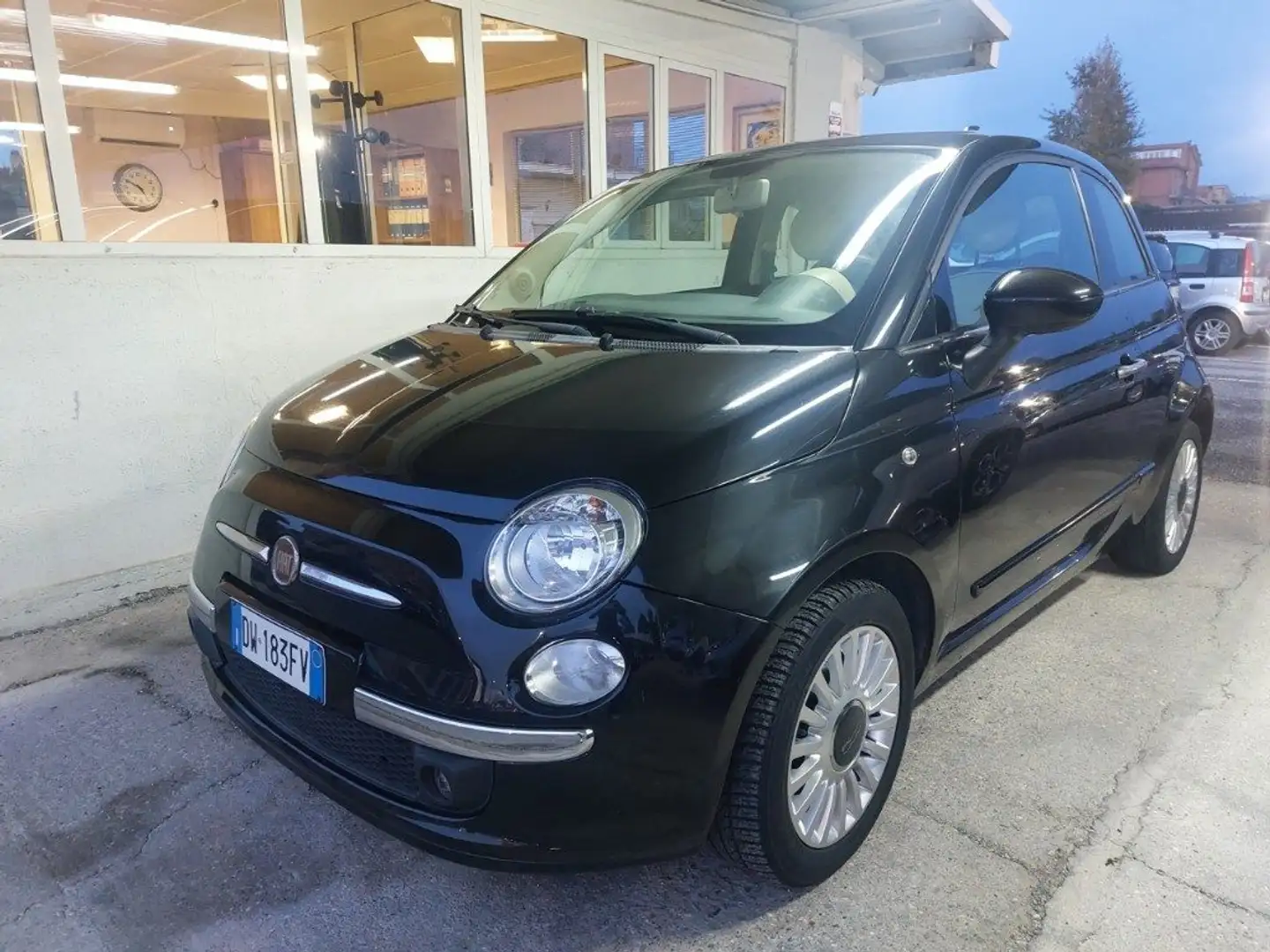 Fiat 500 1.2 Lounge km 106000 Clima Euro 5 Unico propr. Nero - 1