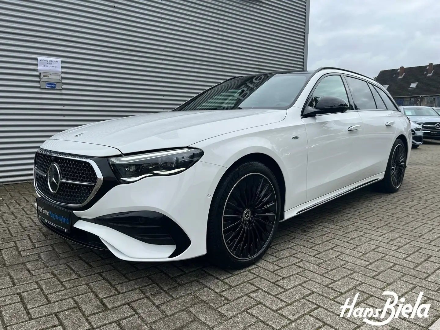 Mercedes-Benz E 300 E 300 e T AMG Prem+/20"/Night/Pano/Bur/Airm/AHK Blanc - 2