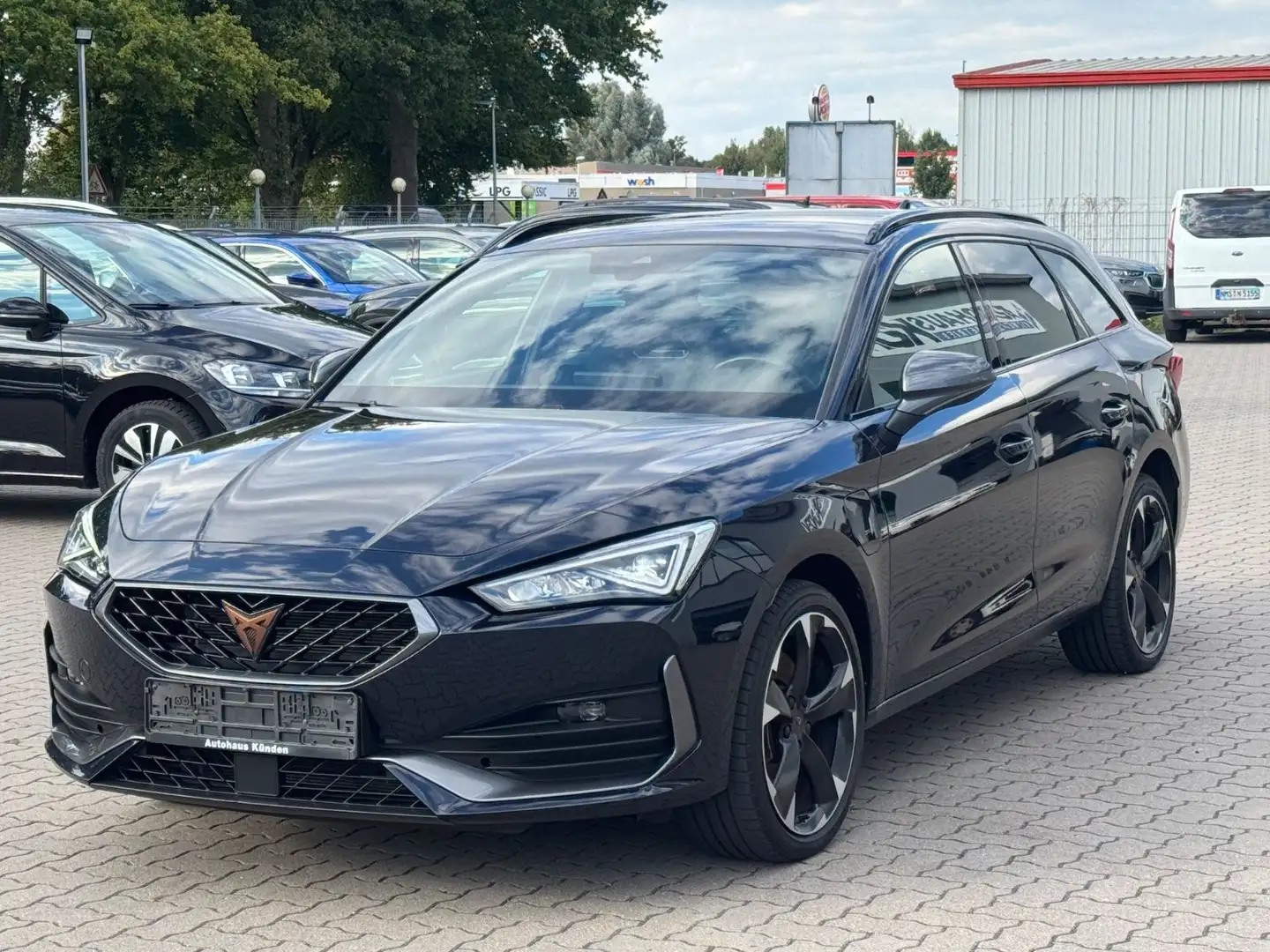 CUPRA Leon Cupra e-Hybrid °AHK°KEYLESS°PDC°VC° - 2
