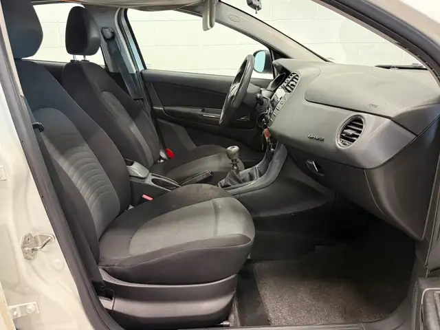 Fiat Bravo view 12