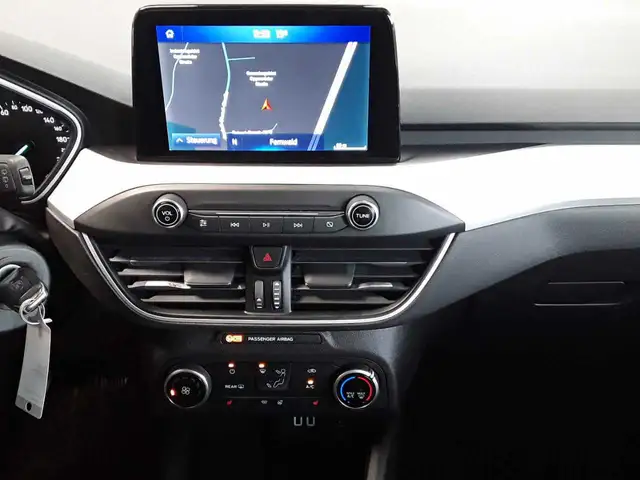 Ford Focus view 6