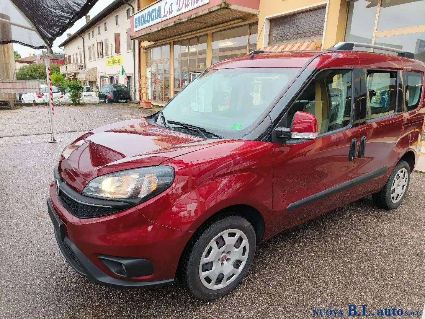 Fiat Doblo Doblò 1.4 Easy Rosso - 1