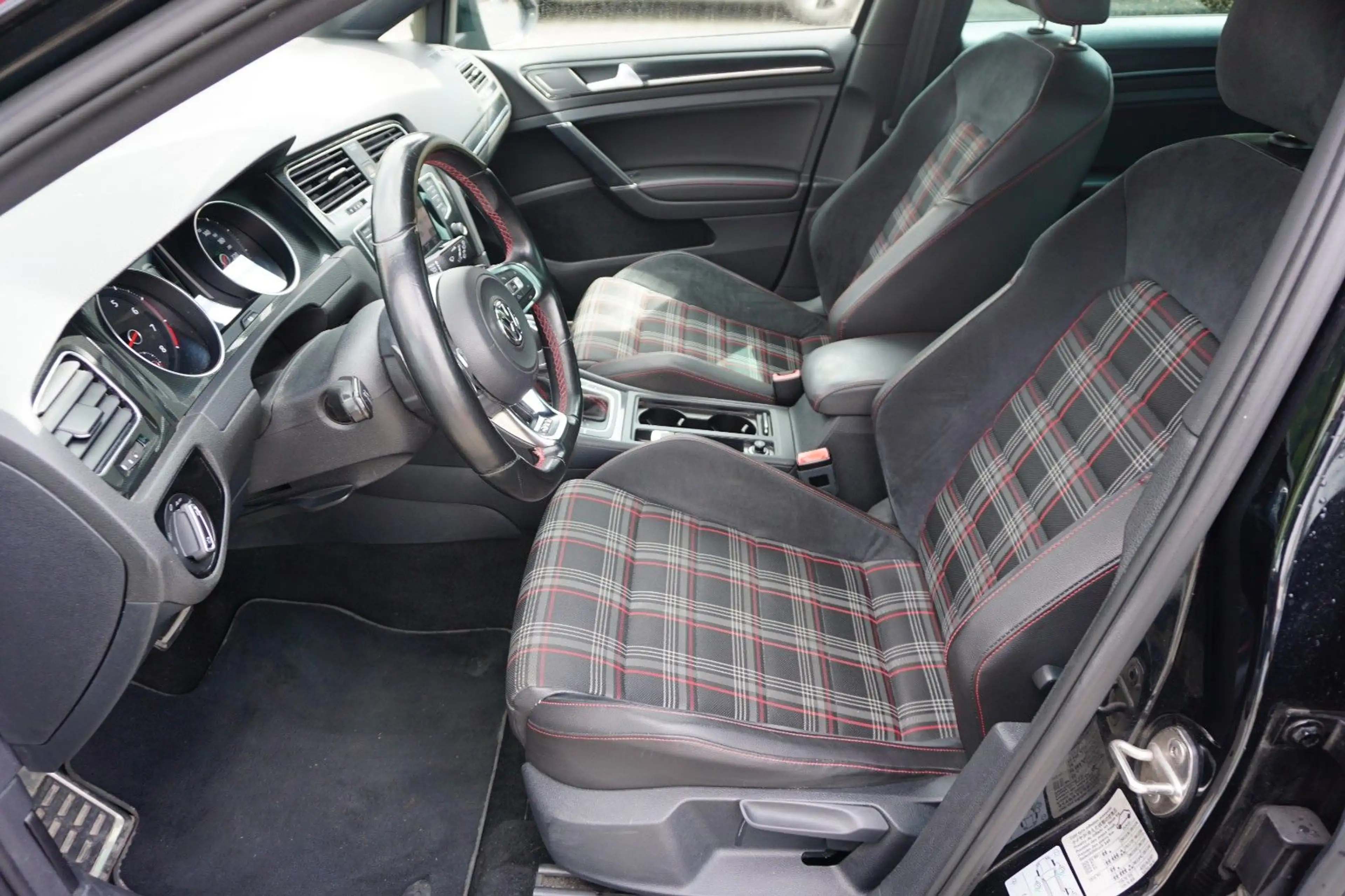 Volkswagen Golf 7 GTI DSG*Navi*Xenon*Scheckheft*Garantie — photo 14
