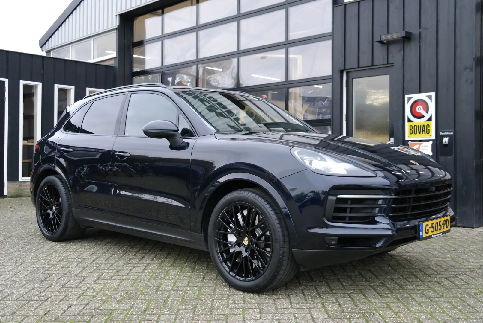 Porsche Cayenne 3.0 340 PK | Pano | Luchtvering | Night Vision | 2 Blauw - 1